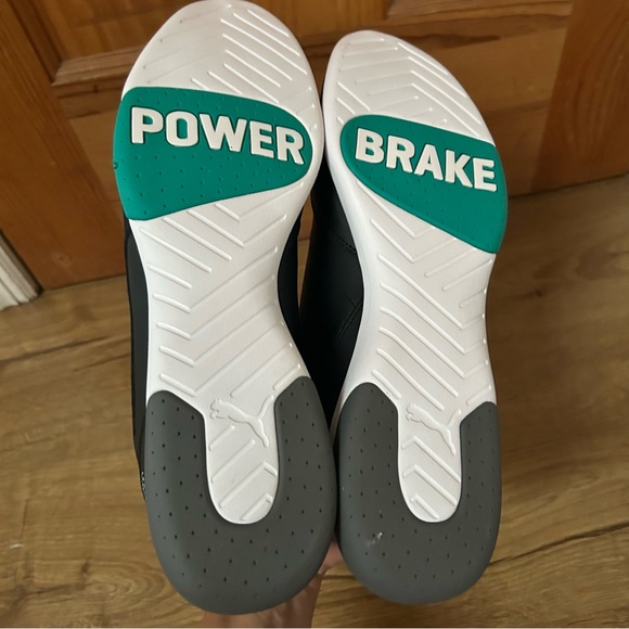 Mens Puma Mercedes size 11
New in box - Picture 6 of 8